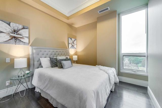 914 - 23 Glebe Rd W, Condo with 1 bedrooms, 1 bathrooms and 0 parking in Toronto ON | Image 3