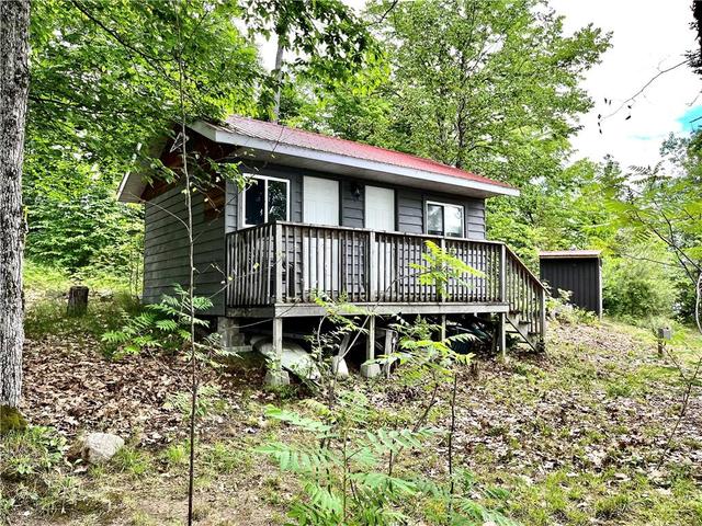 0 Beattys Island, House detached with 3 bedrooms, 2 bathrooms and null parking in North Algona Wilberforce ON | Image 17