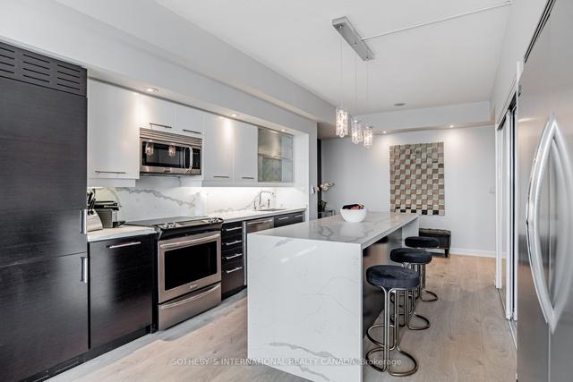 836 - 8 Telegram Mews, Condo with 2 bedrooms, 3 bathrooms and 2 parking in Toronto ON | Image 10
