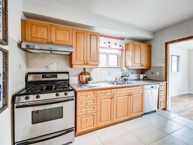 351 Lauder Ave, House detached with 3 bedrooms, 2 bathrooms and 1 parking in Toronto ON | Image 5