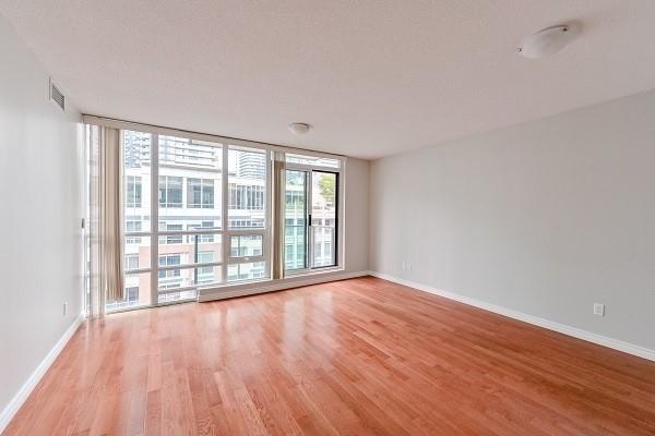 1201 - 263 Wellington St W, Condo with 1 bedrooms, 1 bathrooms and 0 parking in Toronto ON | Image 24
