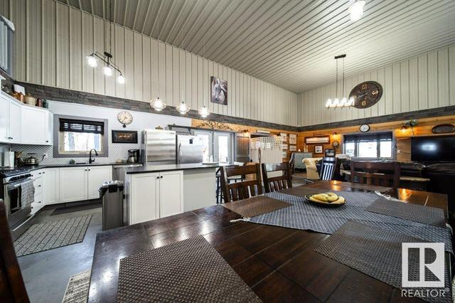 48003 Rge Rd 60, House detached with 2 bedrooms, 1 bathrooms and null parking in Brazeau County AB | Image 4