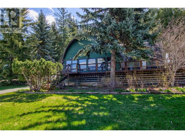 3580 Eagle Bay Road, House detached with 3 bedrooms, 2 bathrooms and null parking in Columbia Shuswap C BC | Image 40