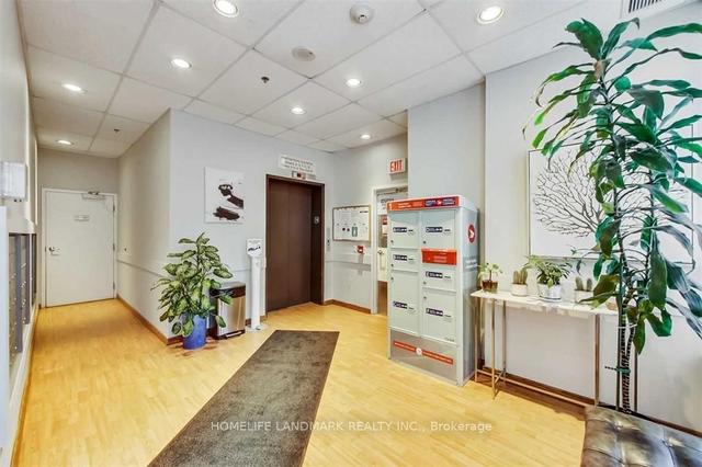 1001 - 15 Maplewood Ave, Condo with 1 bedrooms, 1 bathrooms and 1 parking in Toronto ON | Image 6