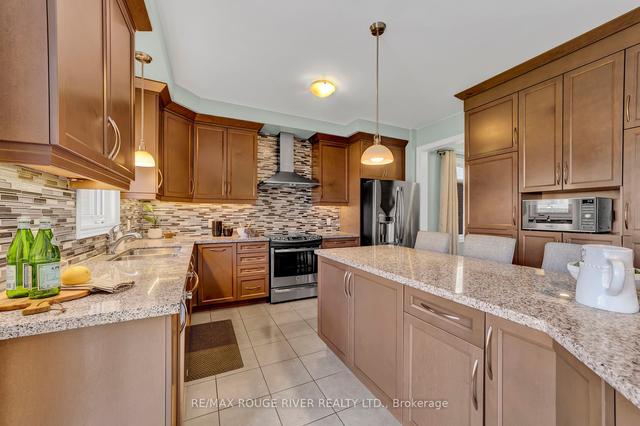 31 Mahaffy Pl, House detached with 4 bedrooms, 4 bathrooms and 7 parking in Clarington ON | Image 35