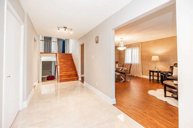 4 Lakecrest Tr, House detached with 4 bedrooms, 2 bathrooms and 6 parking in Brampton ON | Image 38
