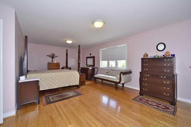 93 Regent Rd, House detached with 4 bedrooms, 5 bathrooms and 4 parking in Toronto ON | Image 14