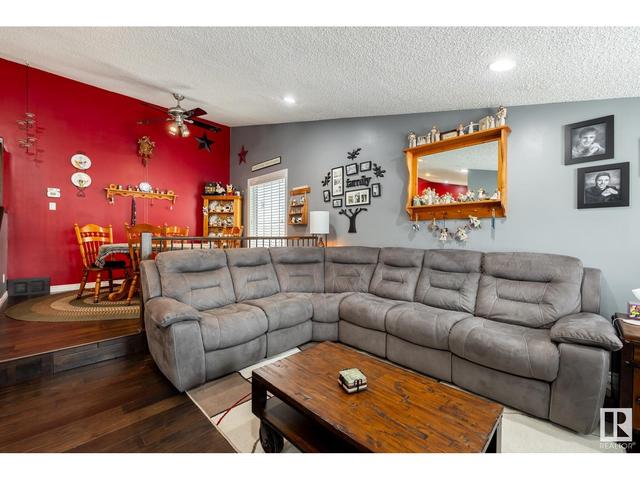 7312 152c Av Nw, House detached with 5 bedrooms, 2 bathrooms and null parking in Edmonton AB | Image 6