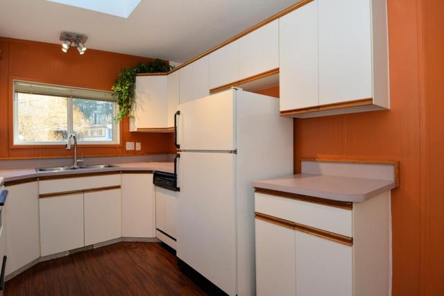 22 - 1000 Innes Street W, Home with 3 bedrooms, 2 bathrooms and 2 parking in Nelson BC | Image 16