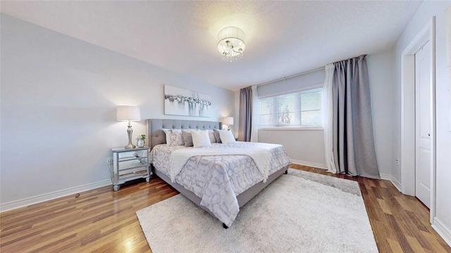 80 Conover Ave, House detached with 4 bedrooms, 3 bathrooms and 4 parking in Aurora ON | Image 18