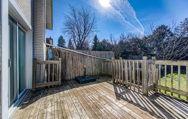 41 Cecile Dr, House semidetached with 3 bedrooms, 1 bathrooms and 3 parking in Kitchener ON | Image 16
