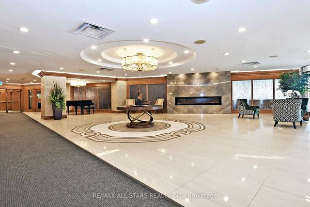 215 - 610 Bullock Dr, Condo with 2 bedrooms, 2 bathrooms and 1 parking in Markham ON | Image 12