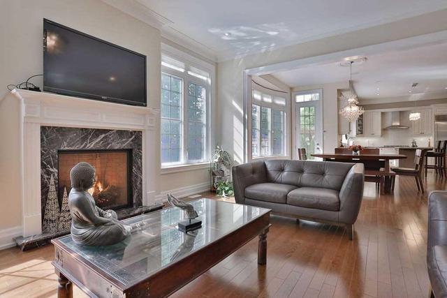 1848 Ivygate Crt, House detached with 5 bedrooms, 5 bathrooms and 4 parking in Mississauga ON | Image 8