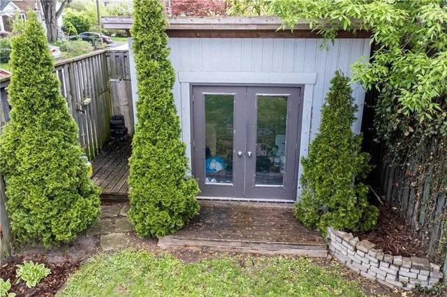 46 Eaton Ave, House detached with 2 bedrooms, 2 bathrooms and 0 parking in Toronto ON | Image 22
