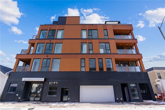 401 - 156 Randall Street, House attached with 2 bedrooms, 2 bathrooms and 2 parking in Oakville ON | Image 2