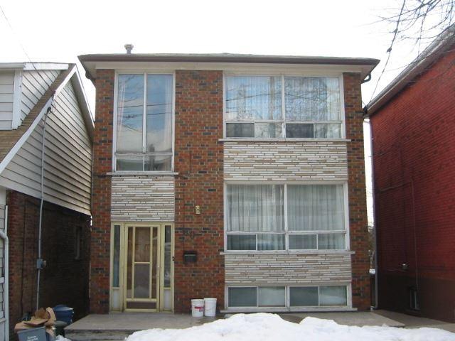 80 Prescott Ave, House detached with 3 bedrooms, 1 bathrooms and 1 parking in Toronto ON | Image 1