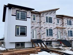 73 Metcalf Way, Home with 3 bedrooms, 2 bathrooms and 2 parking in Red Deer County AB | Image 6
