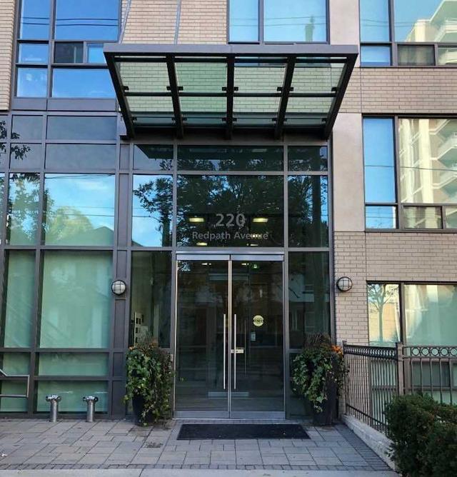 th04 - 220 Redpath Ave, Townhouse with 4 bedrooms, 3 bathrooms and 1 parking in Toronto ON | Image 1