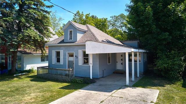 43 Peel Street, House detached with 2 bedrooms, 1 bathrooms and null parking in Penetanguishene ON | Image 21