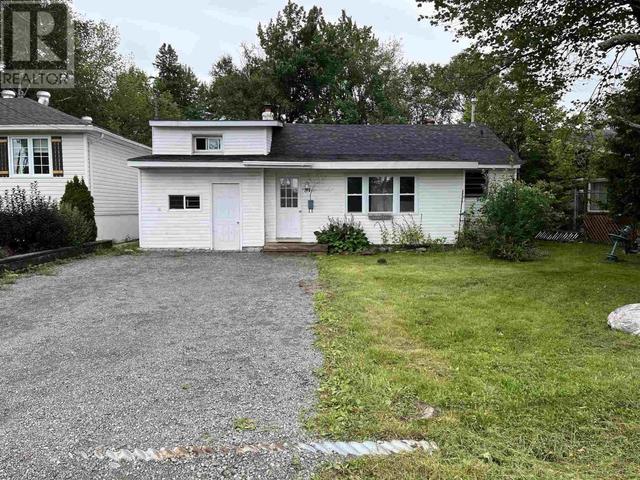 84 Amy Ave, House detached with 4 bedrooms, 2 bathrooms and null parking in Sault Ste. Marie ON | Image 1