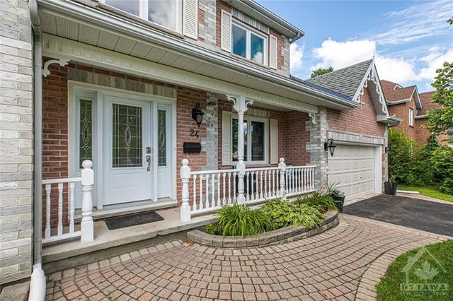 24 Delamere Drive, House detached with 4 bedrooms, 4 bathrooms and 6 parking in Ottawa ON | Image 3