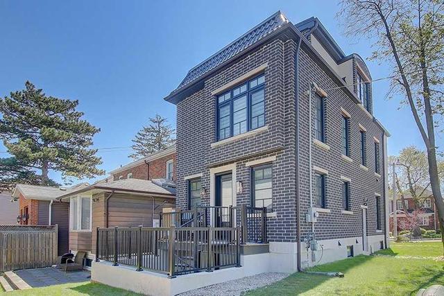 336 St Germain Ave, House detached with 3 bedrooms, 5 bathrooms and 1 parking in Toronto ON | Image 38