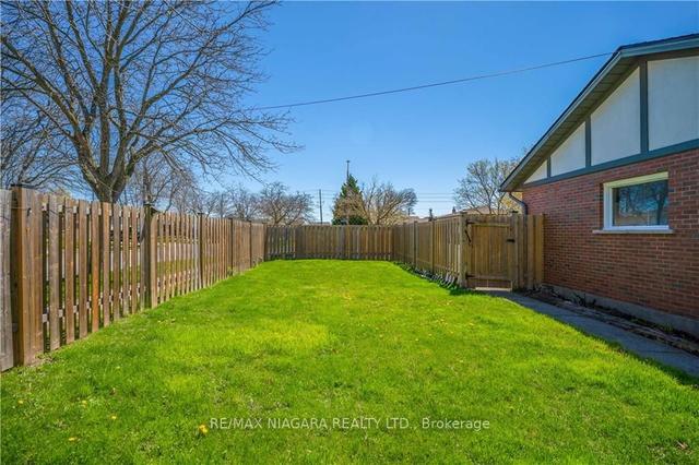 7959 Thorton St, House detached with 3 bedrooms, 2 bathrooms and 5 parking in Niagara Falls ON | Image 29