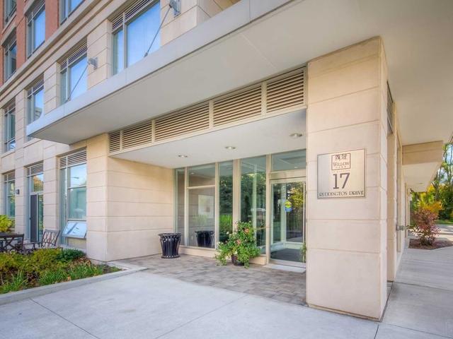305 - 17 Ruddington Dr, Condo with 1 bedrooms, 1 bathrooms and 1 parking in Toronto ON | Image 2
