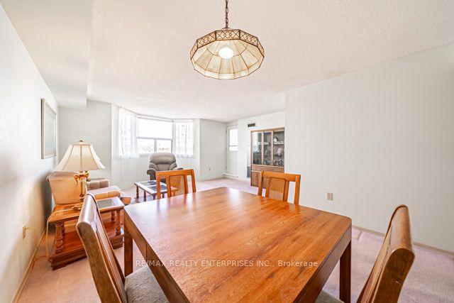 911 - 3845 Lake Shore Blvd, Condo with 3 bedrooms, 2 bathrooms and 2 parking in Toronto ON | Image 2
