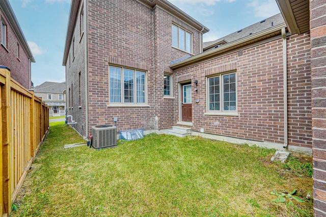 25 Carratuck St, House attached with 4 bedrooms, 5 bathrooms and 3 parking in East Gwillimbury ON | Image 28