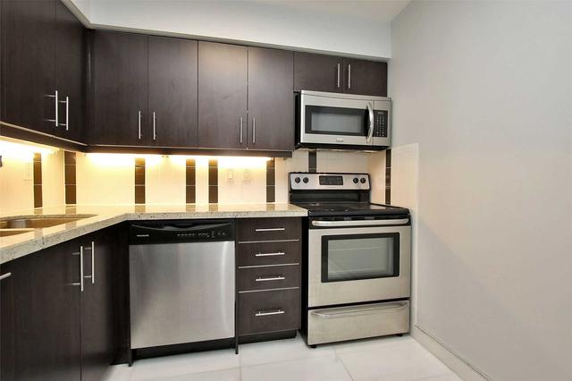 604 - 18 Hillcrest Ave, Condo with 2 bedrooms, 2 bathrooms and 1 parking in Toronto ON | Image 4
