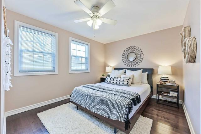 90 Hill Cres, House detached with 4 bedrooms, 4 bathrooms and 7 parking in Toronto ON | Image 11