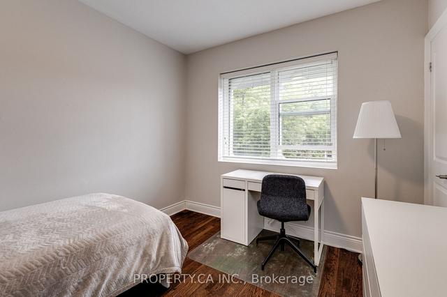 2 - 963 Avenue Rd, House detached with 2 bedrooms, 1 bathrooms and 1 parking in Toronto ON | Image 4