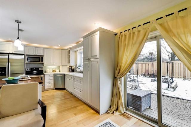 6248 Miller's Grve, House detached with 3 bedrooms, 4 bathrooms and 5 parking in Mississauga ON | Image 3