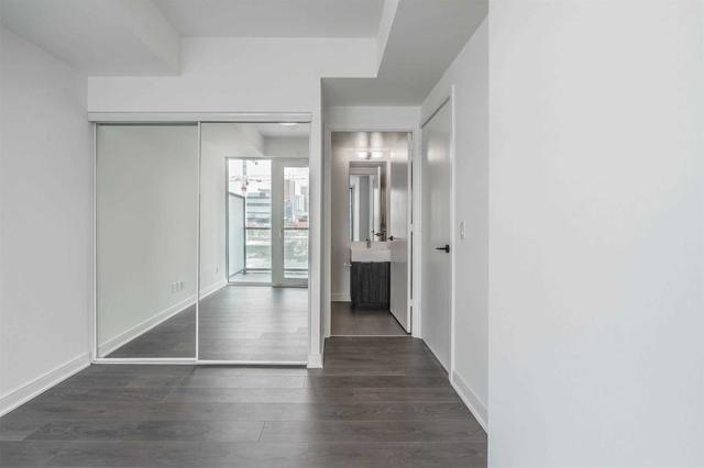 s708 - 180 Mill St, Condo with 3 bedrooms, 2 bathrooms and 1 parking in Toronto ON | Image 8