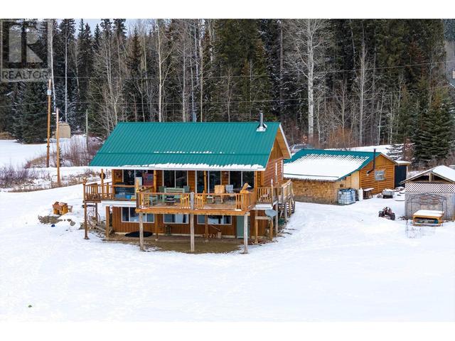 7527 Mccarthy Road, House detached with 3 bedrooms, 3 bathrooms and null parking in Cariboo L BC | Image 4