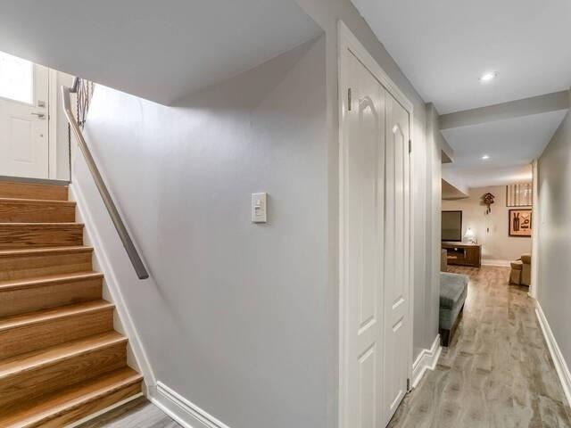 30 Millburn Dr, House detached with 4 bedrooms, 3 bathrooms and 5 parking in Toronto ON | Image 16