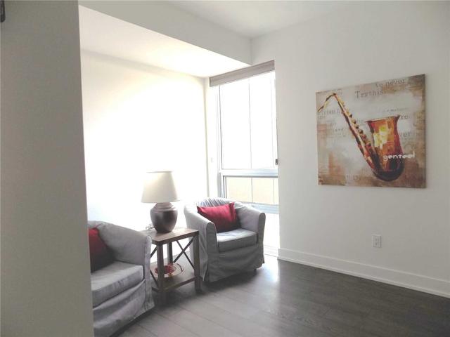 305 - 80 Vanauley St, Condo with 2 bedrooms, 2 bathrooms and 1 parking in Toronto ON | Image 7