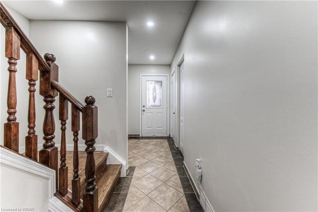 92 Westmeadow Drive, House detached with 3 bedrooms, 1 bathrooms and 3 parking in Kitchener ON | Image 15