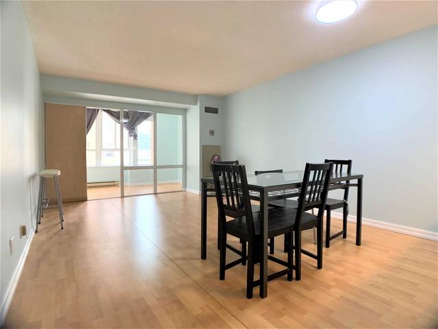 1012 - 711 Bay St, Condo with 2 bedrooms, 2 bathrooms and 1 parking in Toronto ON | Image 11