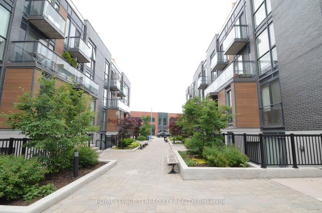 402 - 15 Sousa Mendes St, Townhouse with 1 bedrooms, 1 bathrooms and 1 parking in Toronto ON | Image 10