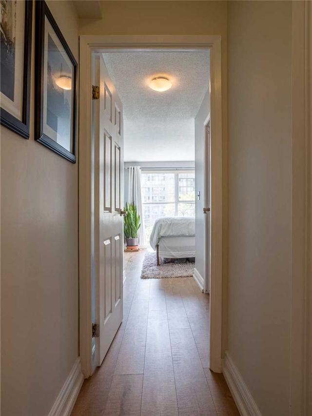 523 - 222 The Esplanade St, Condo with 2 bedrooms, 1 bathrooms and 1 parking in Toronto ON | Image 8
