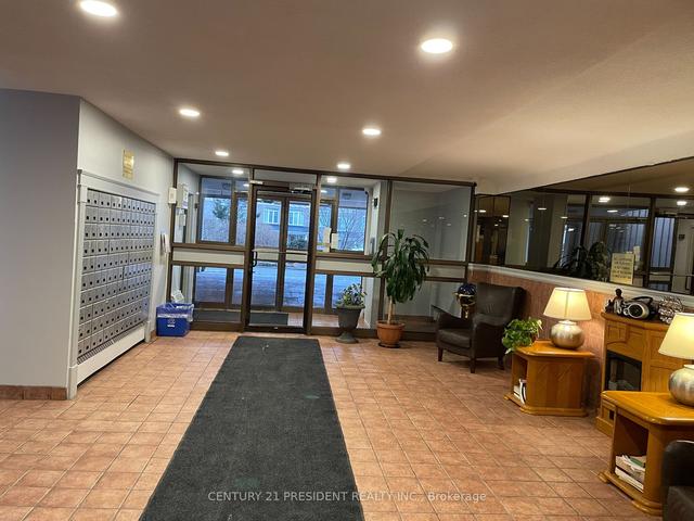 17 - 15 Albright Rd, Condo with 3 bedrooms, 2 bathrooms and 1 parking in Hamilton ON | Image 36