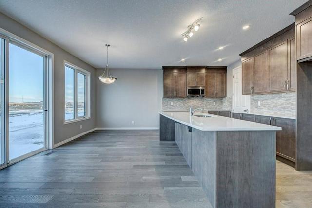 625 Windrow Manor Sw, House detached with 3 bedrooms, 2 bathrooms and 4 parking in Calgary AB | Image 28