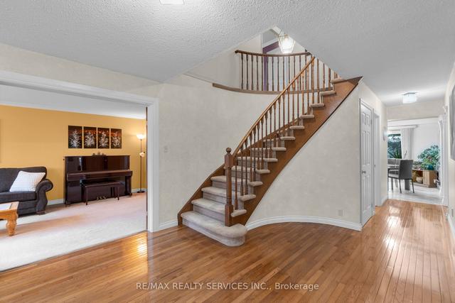 18 Nevada Crt, House detached with 5 bedrooms, 3 bathrooms and 6 parking in Brampton ON | Image 36