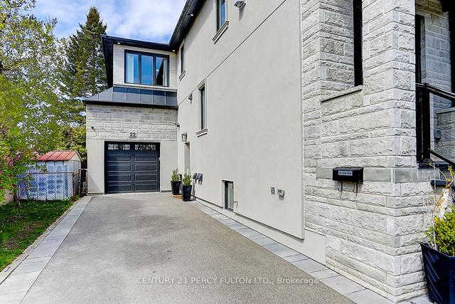 22 Innismore Cres, House detached with 3 bedrooms, 5 bathrooms and 5 parking in Toronto ON | Image 23