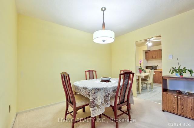 401 - 362 The East Mall, Condo with 2 bedrooms, 2 bathrooms and 1 parking in Toronto ON | Image 2