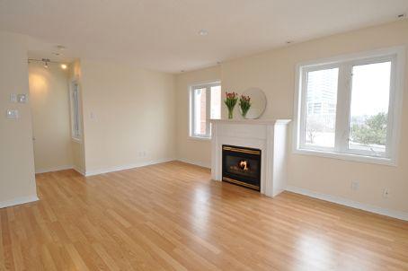 th819 - 12 Sudbury St, Townhouse with 2 bedrooms, 2 bathrooms and 1 parking in Toronto ON | Image 2