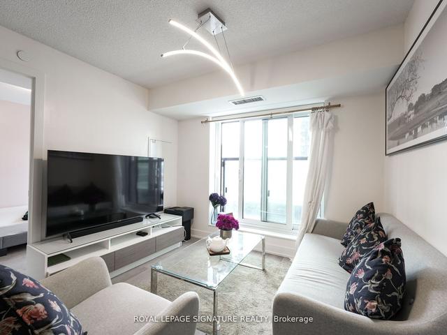 419 - 9 Mabelle Ave, Condo with 2 bedrooms, 2 bathrooms and 1 parking in Toronto ON | Image 7