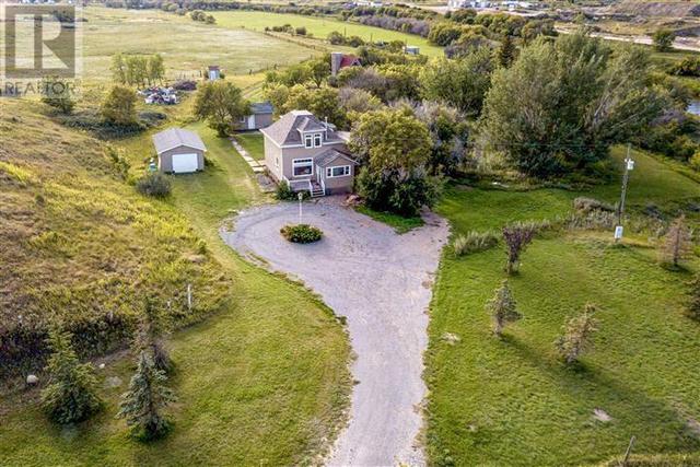 1410 Mossing Acreage, House detached with 3 bedrooms, 2 bathrooms and 8 parking in Moose Jaw SK | Image 9